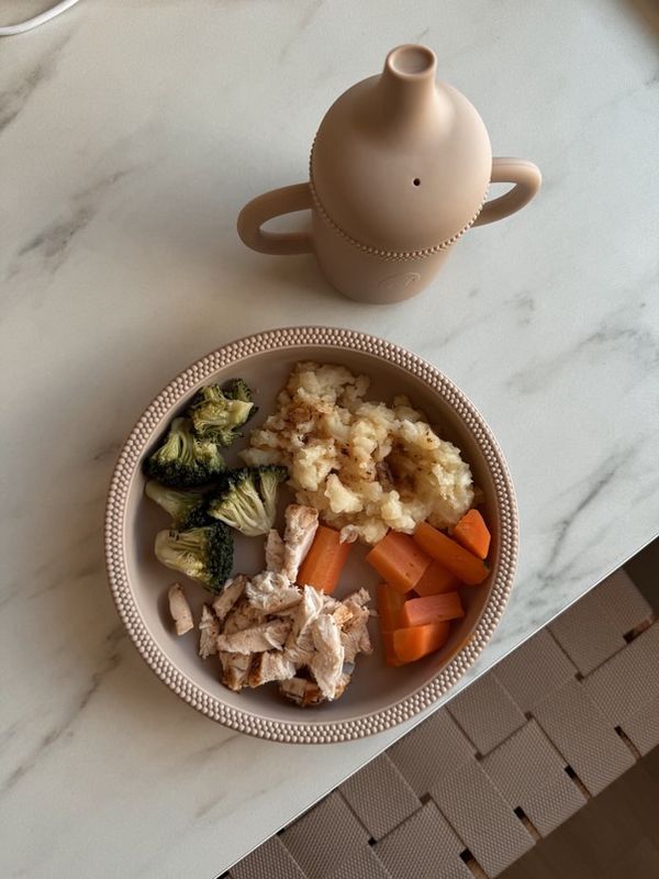 Tallerken med sugekopp  My1 BUBBLES - VELG FARGE